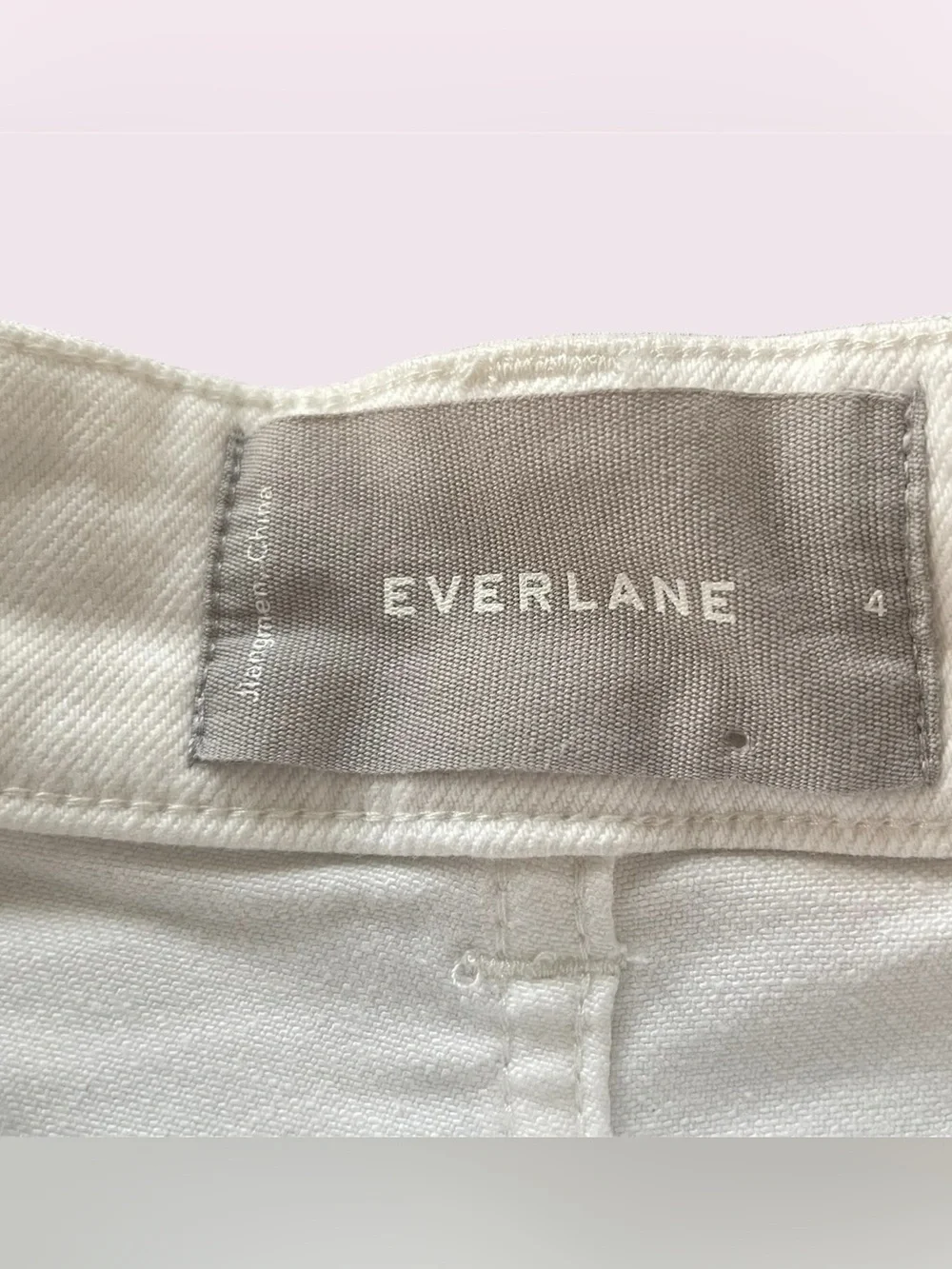 Everlane white square pockets shorts